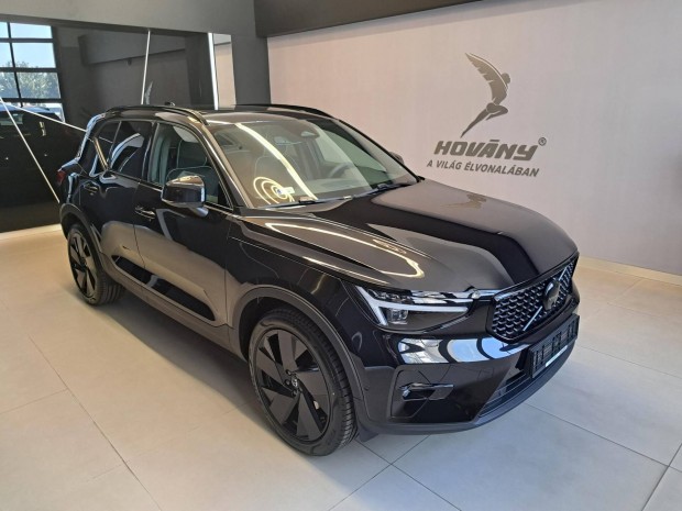 Volvo XC40 2.0 [B4] Mhev Ultra Dark Black Editi...